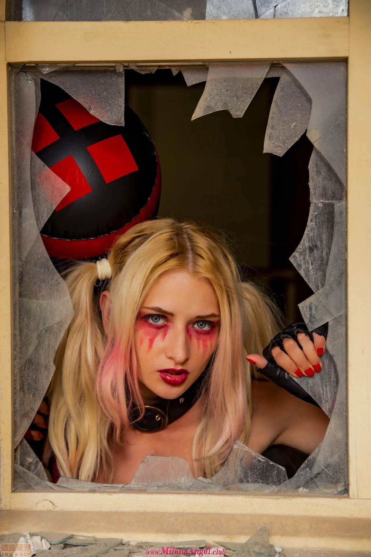 无翼污全彩爆乳无遮本子HarleyQuinn