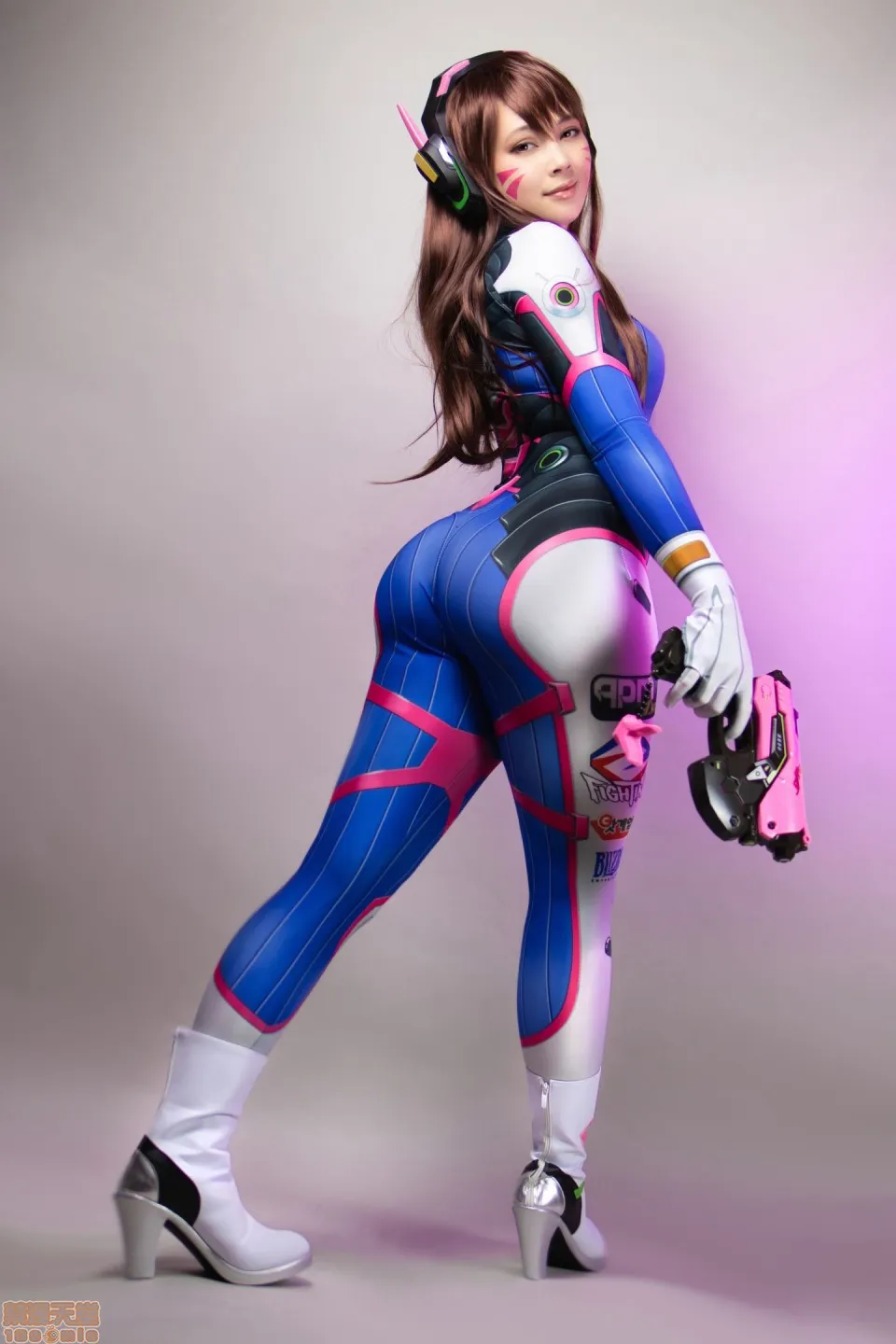 无翼乌之口番工番全彩D.Va(Overwatch)